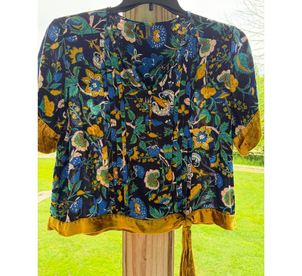 Artsy Folk Whimsical Boho Anthropologie Floral Print Velvet Hem Top Size Large